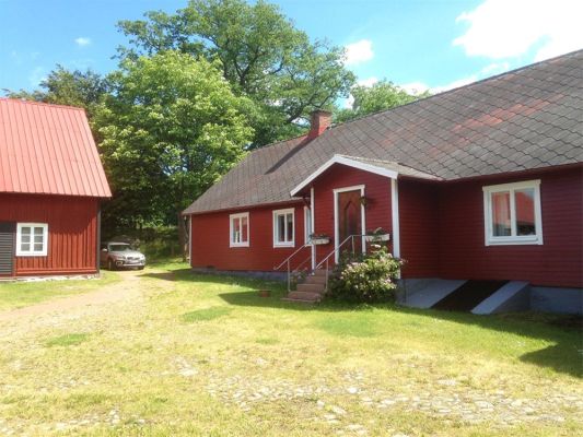 Eskorter i trä sjö ne